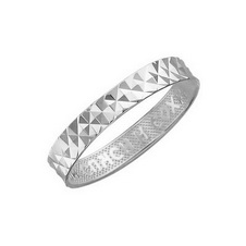 Серебряное кольцо 01О750392